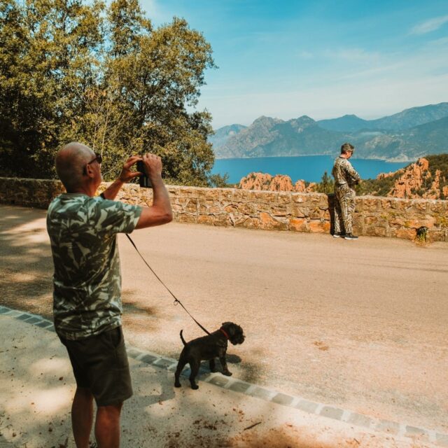28/04/23 - 11h50 - « Bon tu la prends ta photo Jean-Claude » 
•
#corse #corsica #igerscorsica #corseiledebeauté #corse_ile_de_beaute #iledebeaute #corsicaisland #visitcorsica #instacorsica #corsicanlife #piana #calanchesdepiana