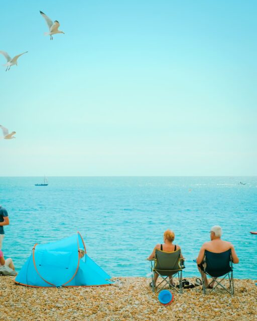 27/07/24 - 11h34 - Scène estivale à Lyme Regis
.
#dorset #visitdorset #lymeregis #lymeregisbeach #dorsetcoast #jurassiccoast #visitlymeregis #lovelymeregis