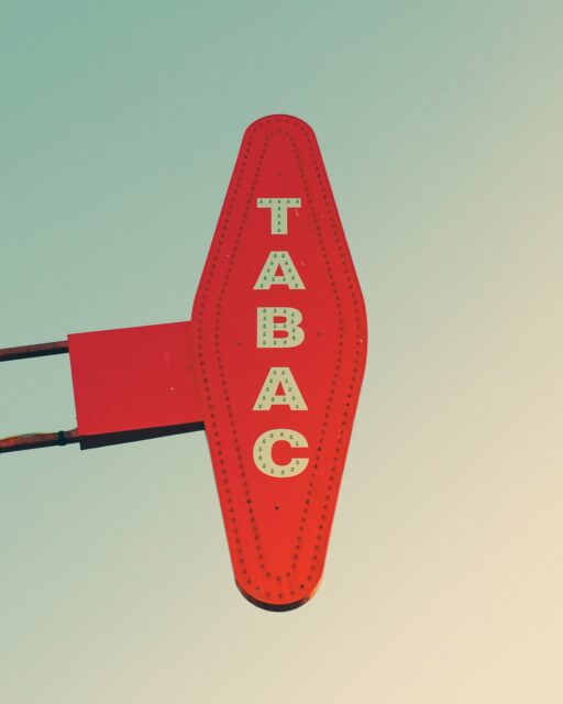 15/03/25 - 16h17 - TABAC 🚬

#tabac #cigarette #tobacco #enseigne #design #signaletique #logo #sign #panneau #publicite #pub #signboard #branding #advertising