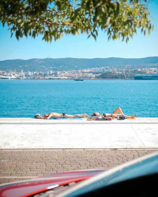 31/07/25 • 09h37 • Farniente numero 2 🩴
•
•
•
•
•
#muggia #farniente #trieste #italy #fvg #comunedimuggia #friuliveneziagiulia #fvglive #triestesocial #mare #città #paese #vista #orizzonte #italia #discovertrieste #sole #provinciaditrieste #sea #summer
