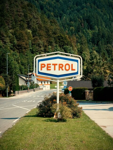 07/08/25 • 18h34 • Me gusta la gasolina 
•
#slovenia #slovenija #visitslovenia #slovenia #sloveniatravel #ifeelslovenia #slovenia_ig #feelslovenia #igslovenia #slowenien #solcava