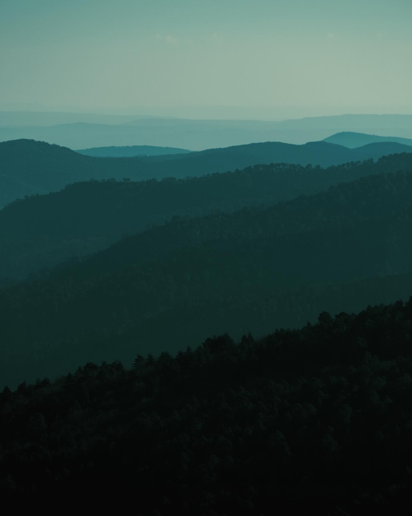 30/12/25 • 11h25 • Des montagnes à perte de vue 🏔️ #cevennes #cevennestourisme
